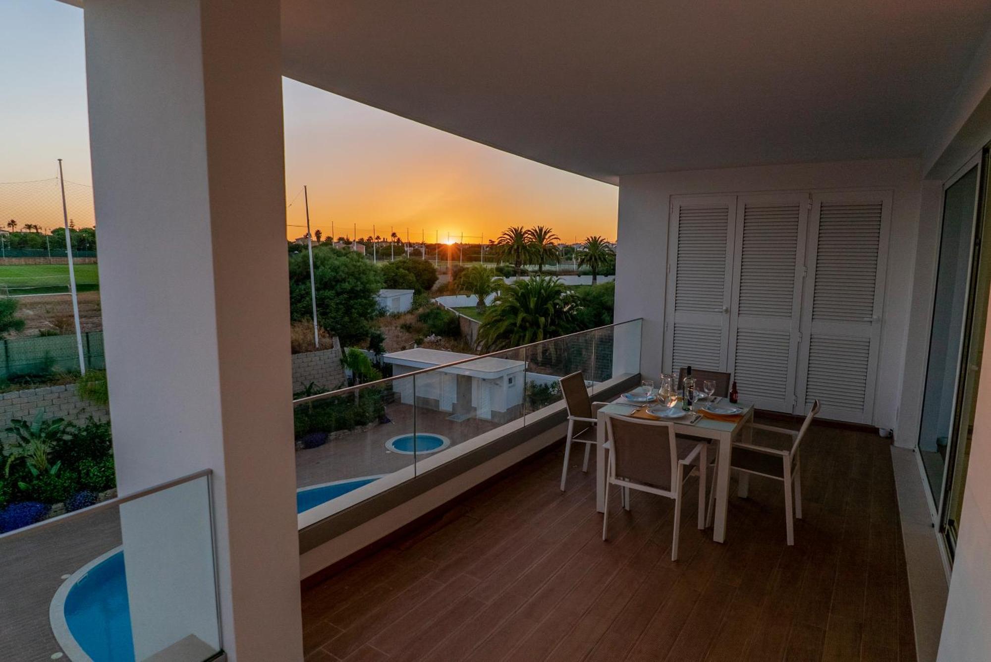 Sunset Condominium 라고스 외부 사진